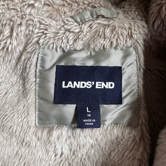 Lands End kids Girls long fleece lined jacket with removable fur hood (large) - Picture 9 of 12